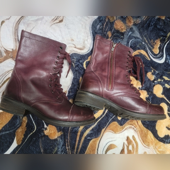 Steve Madden Shoes - Steve Madden Maroon Lace-Up Boots
